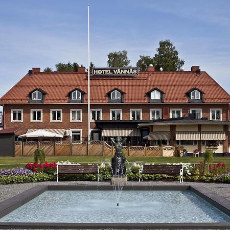 Hotel Vaennaes Vannas Ngoại thất bức ảnh