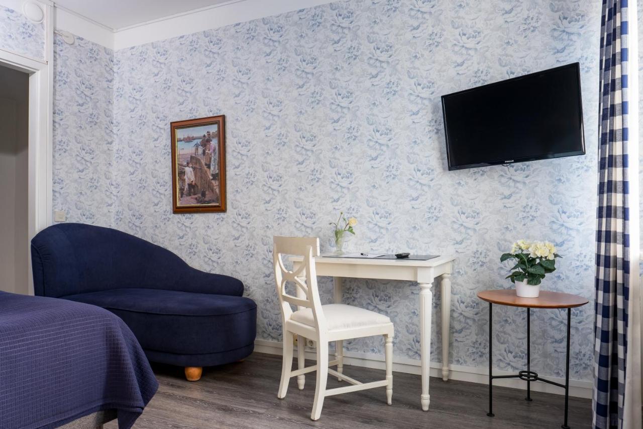 Hotel Vaennaes Vannas Ngoại thất bức ảnh