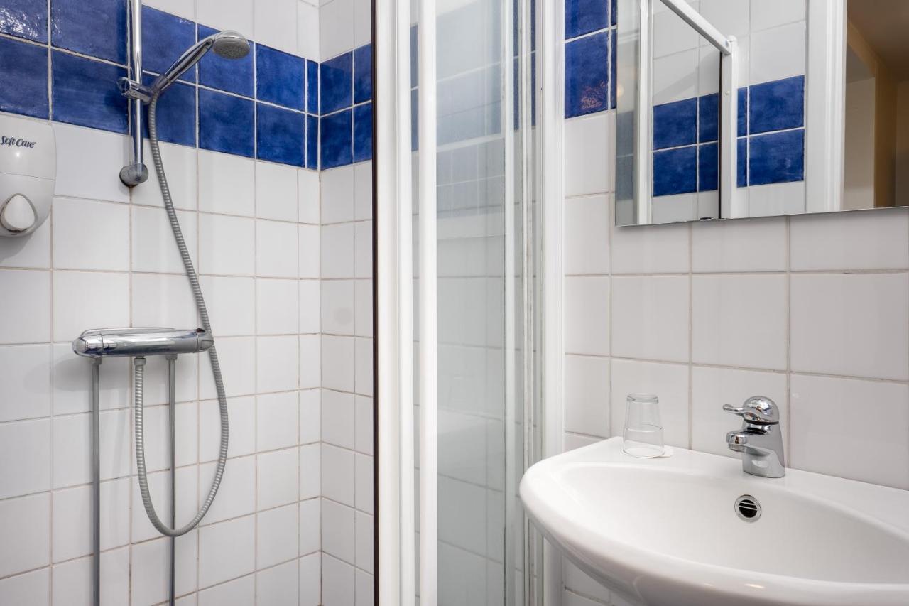 Hotel Vaennaes Vannas Ngoại thất bức ảnh