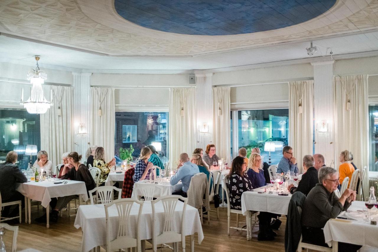 Hotel Vaennaes Vannas Ngoại thất bức ảnh